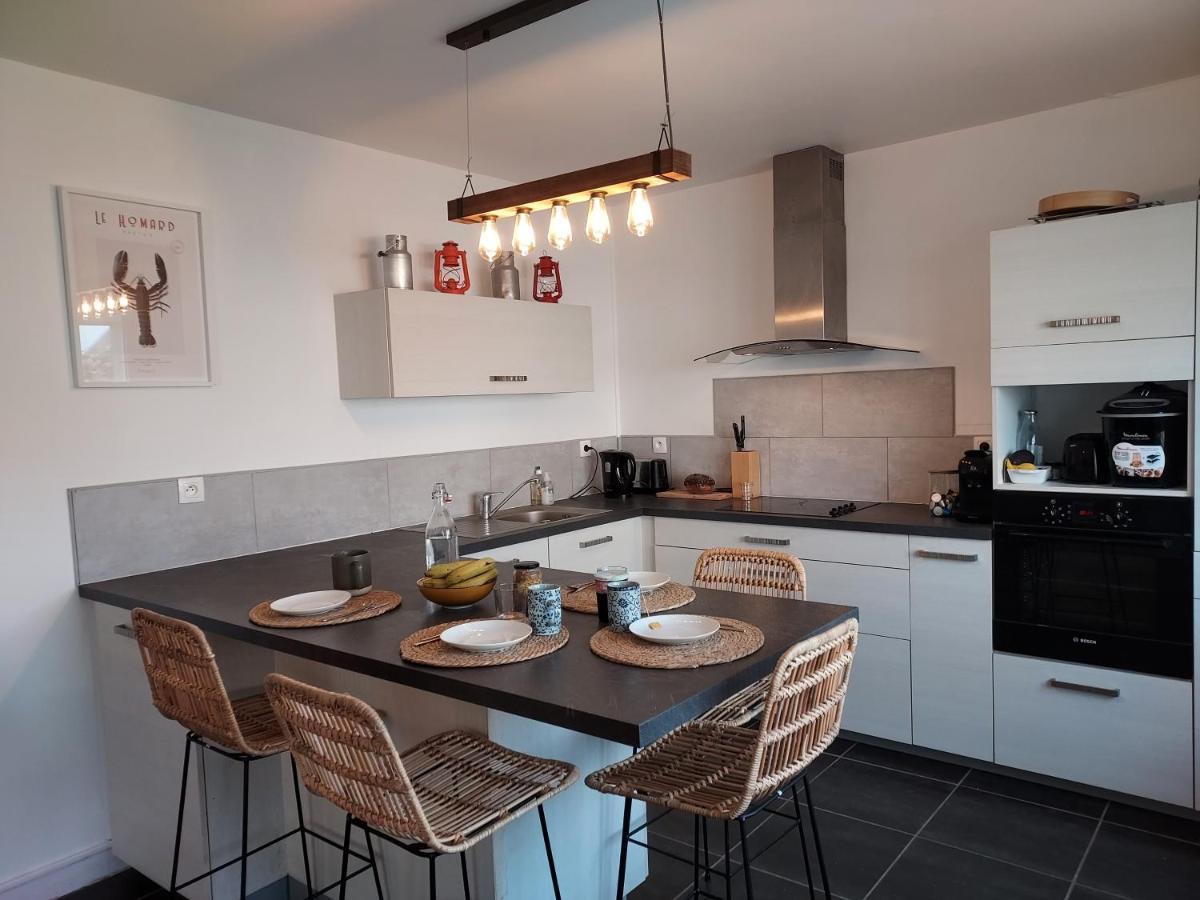Maison Au Coeur Du Bourg, Plages A Pied Плугану Екстериор снимка