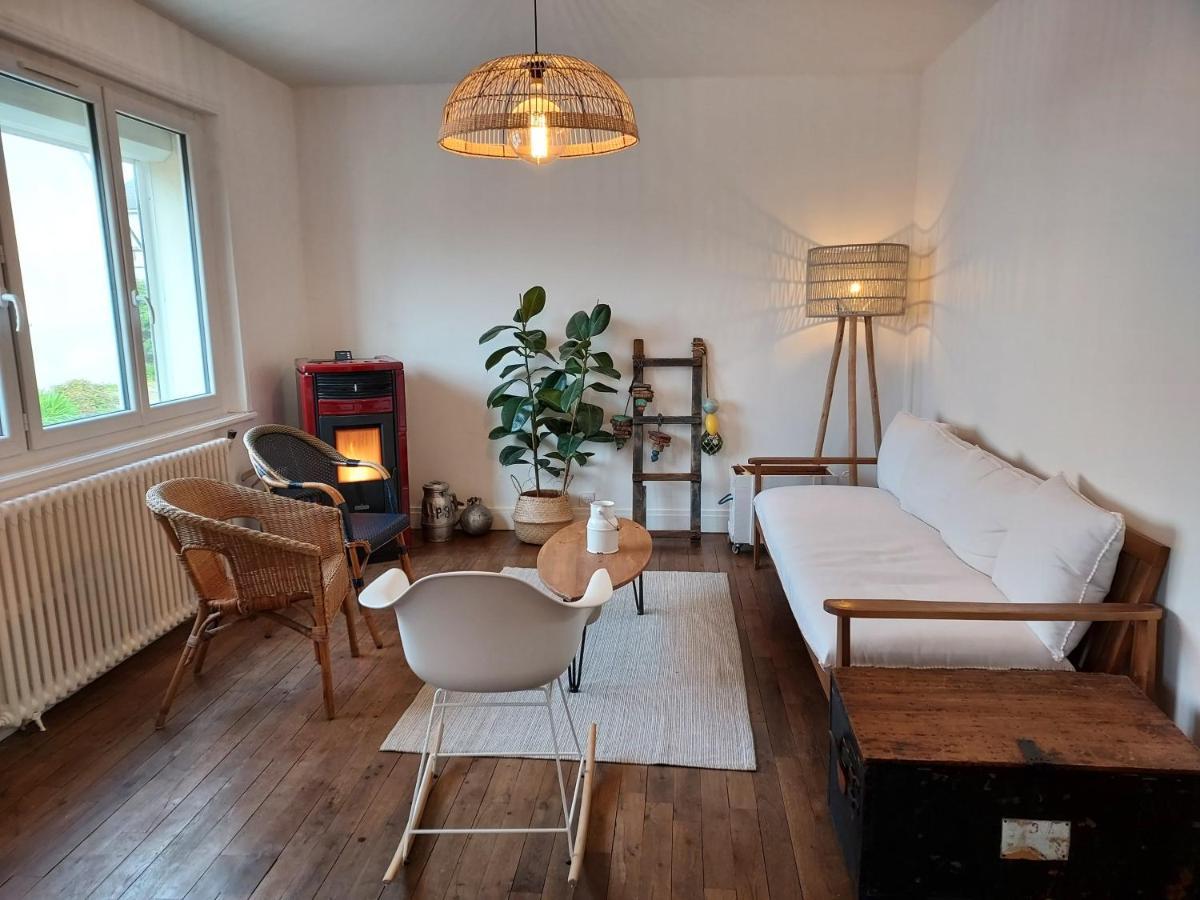 Maison Au Coeur Du Bourg, Plages A Pied Плугану Екстериор снимка